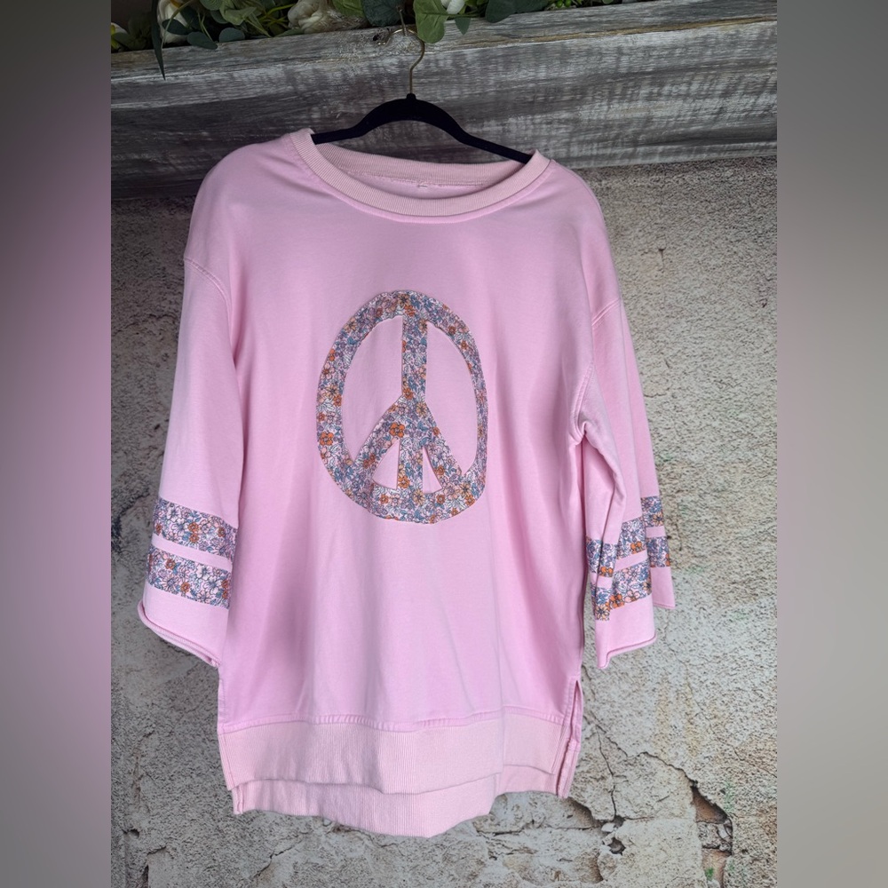 Light Pink Floral Peace Sign Drop Shoulder Top size large MN138 - Picture 2 of 5